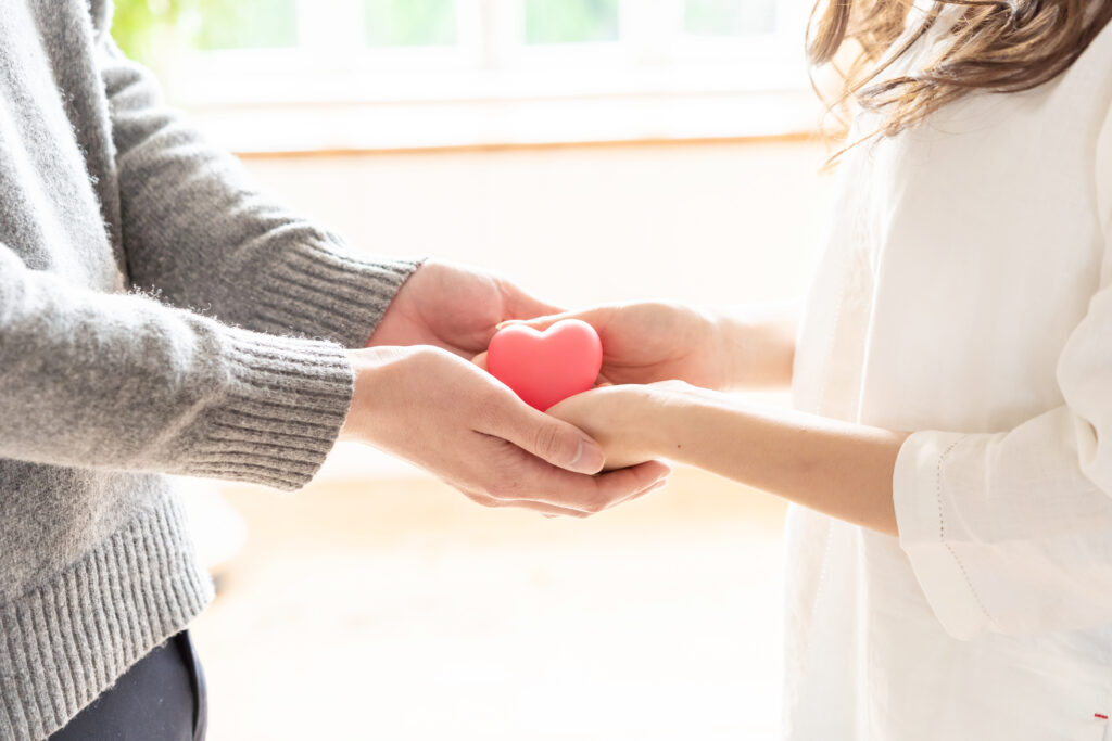 妊娠について考える夫婦のイメージ